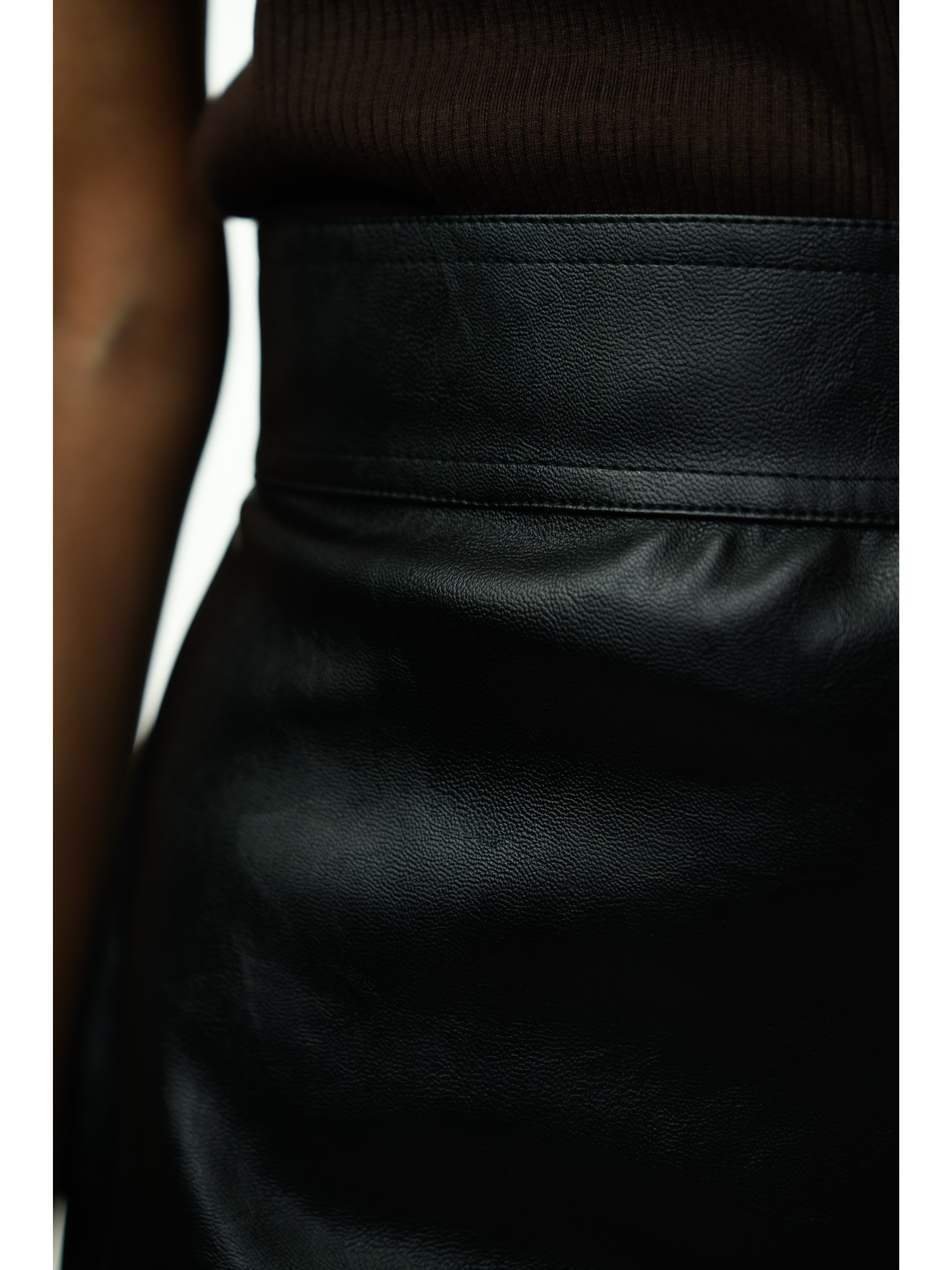 Essential Leather Midi Skirt - Black